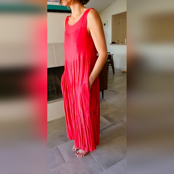 Dress - Picture 3 of 4